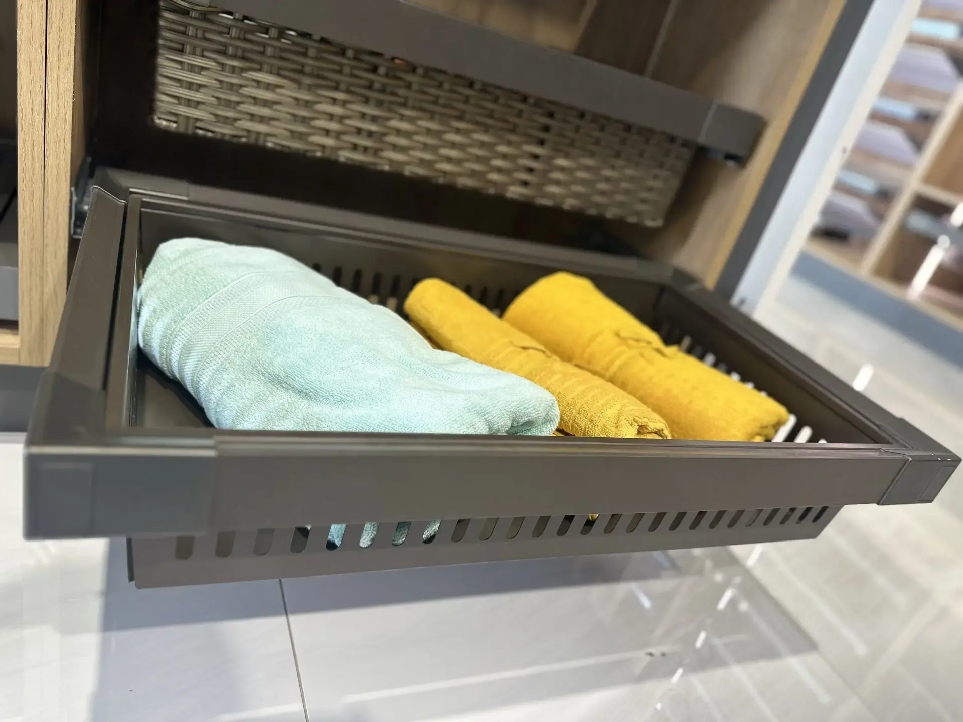 NOVA Pull-Out Basket-Milano Hardware and Interiors