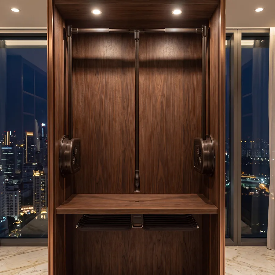 PAU Clothes Lift5.webp