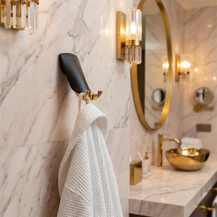 Florence Robe Hook - Matte Black - Gold _4.webp
