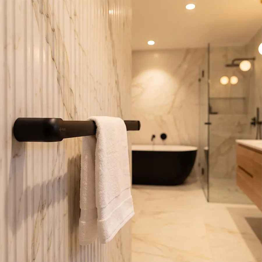 Vienna Towel Bar - Matte Black _3.webp