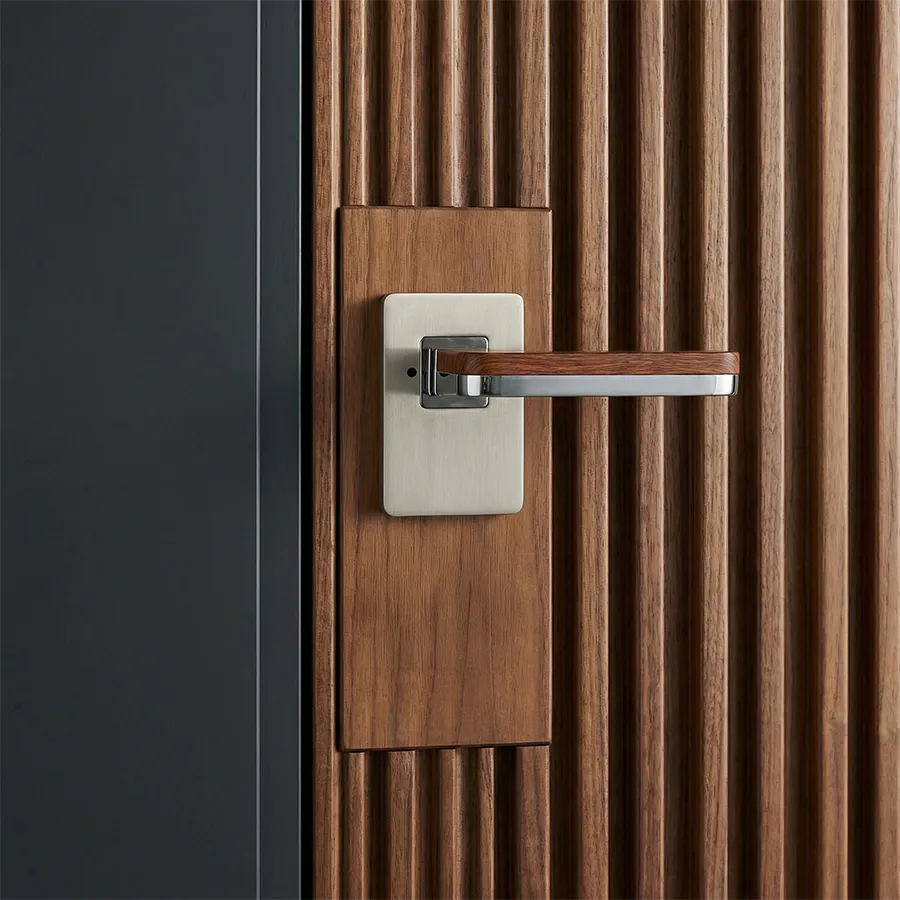 Stazz Venice Lever - Wood Chrome.webp