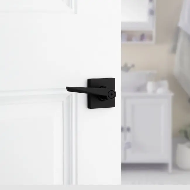 Weiser Tristan Square Lever-Privacy Matte Black