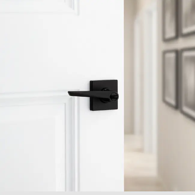 Weiser Tristan Square Lever-Privacy Matte Black