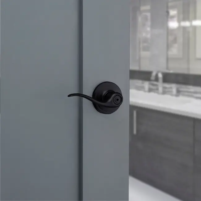 Weiser Toluca Round Lever-Privacy Matte Black