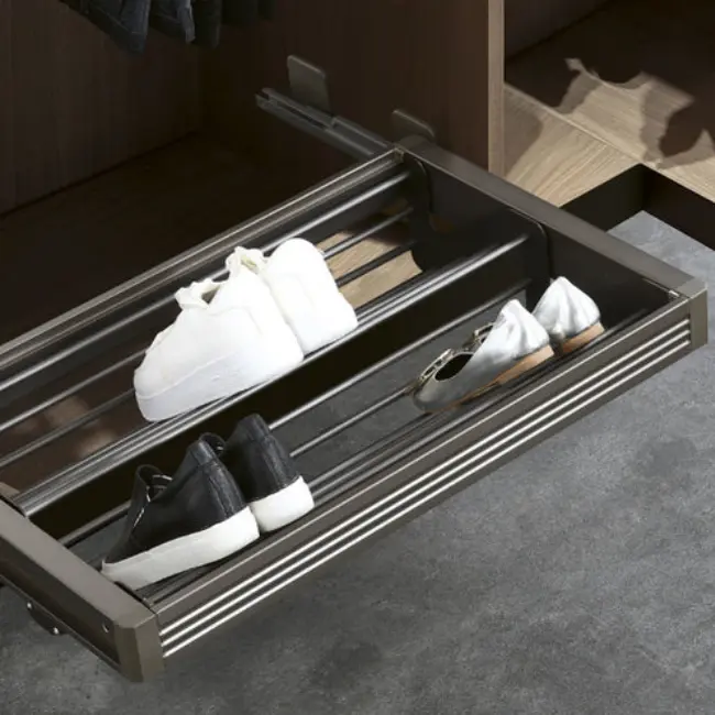 PAGE Pull-Out Shoe Rack