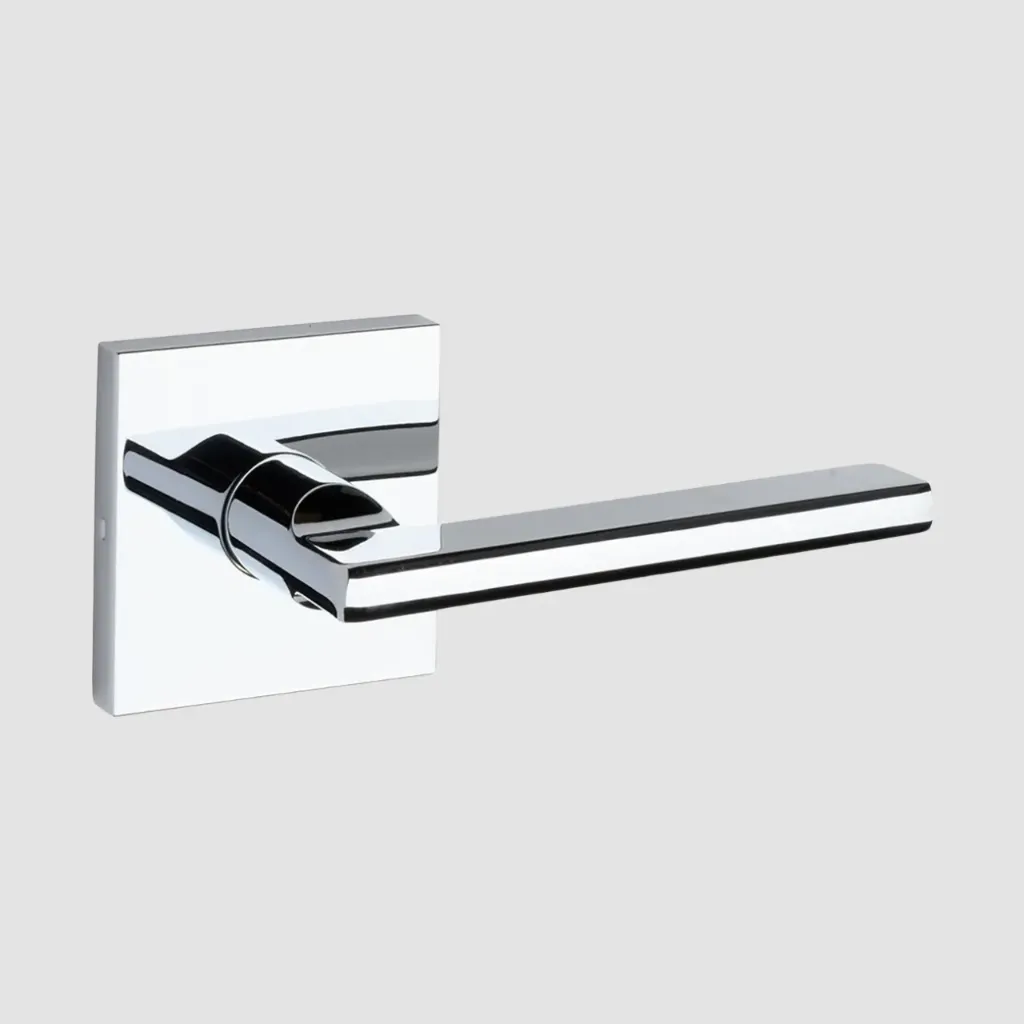 Taymor Pace Line Square Lever